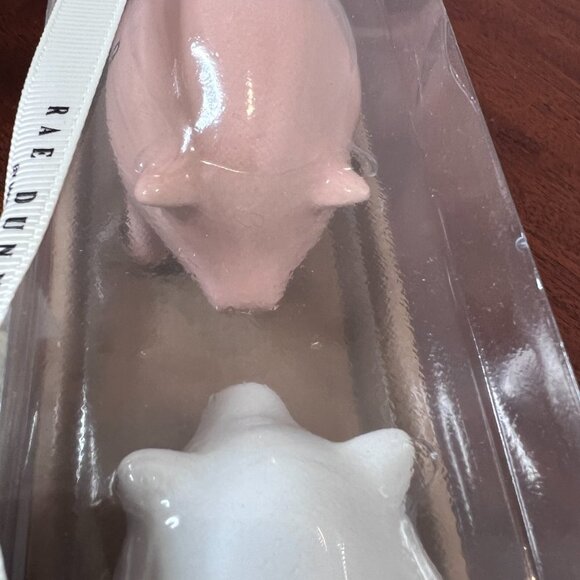 Rae Dunn PIG SALT AND PEPPER SHAKERS - NWT - Picture 6 of 10
